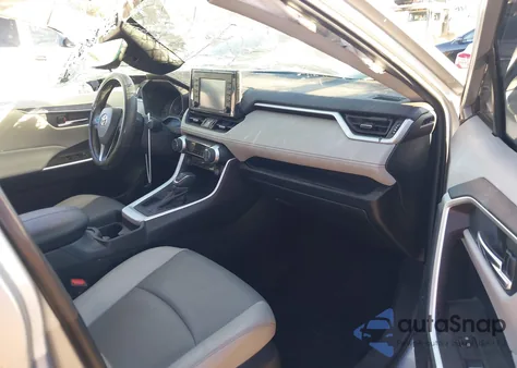 2021 Toyota Rav4 Xle Premium из США, поврежденный, VIN 2T3C1RFV4MW170980